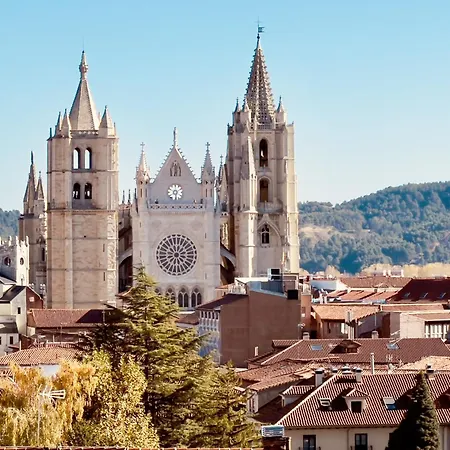 Housing Padre Isla Con Opcion A Garaje 레온